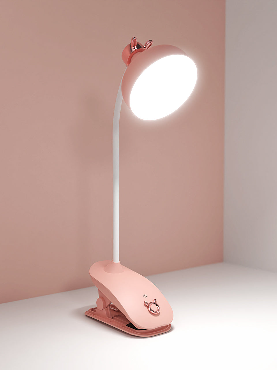 Clip-on Bear Lamp with 3 Brightness Levels0